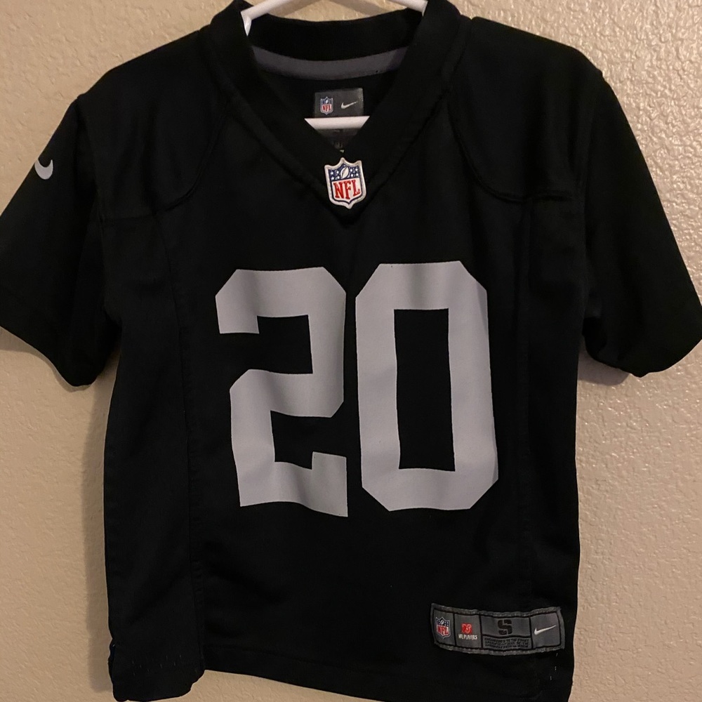 🌺5/$25 Raiders McFadden Jersey